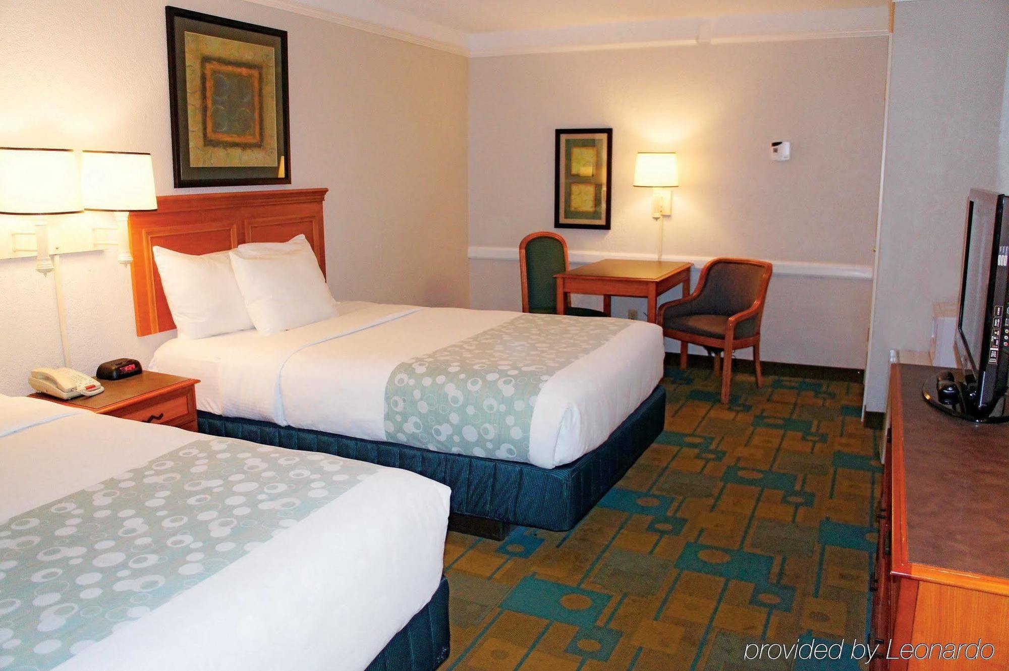 La Quinta Inn By Wyndham Pensacola Exterior photo